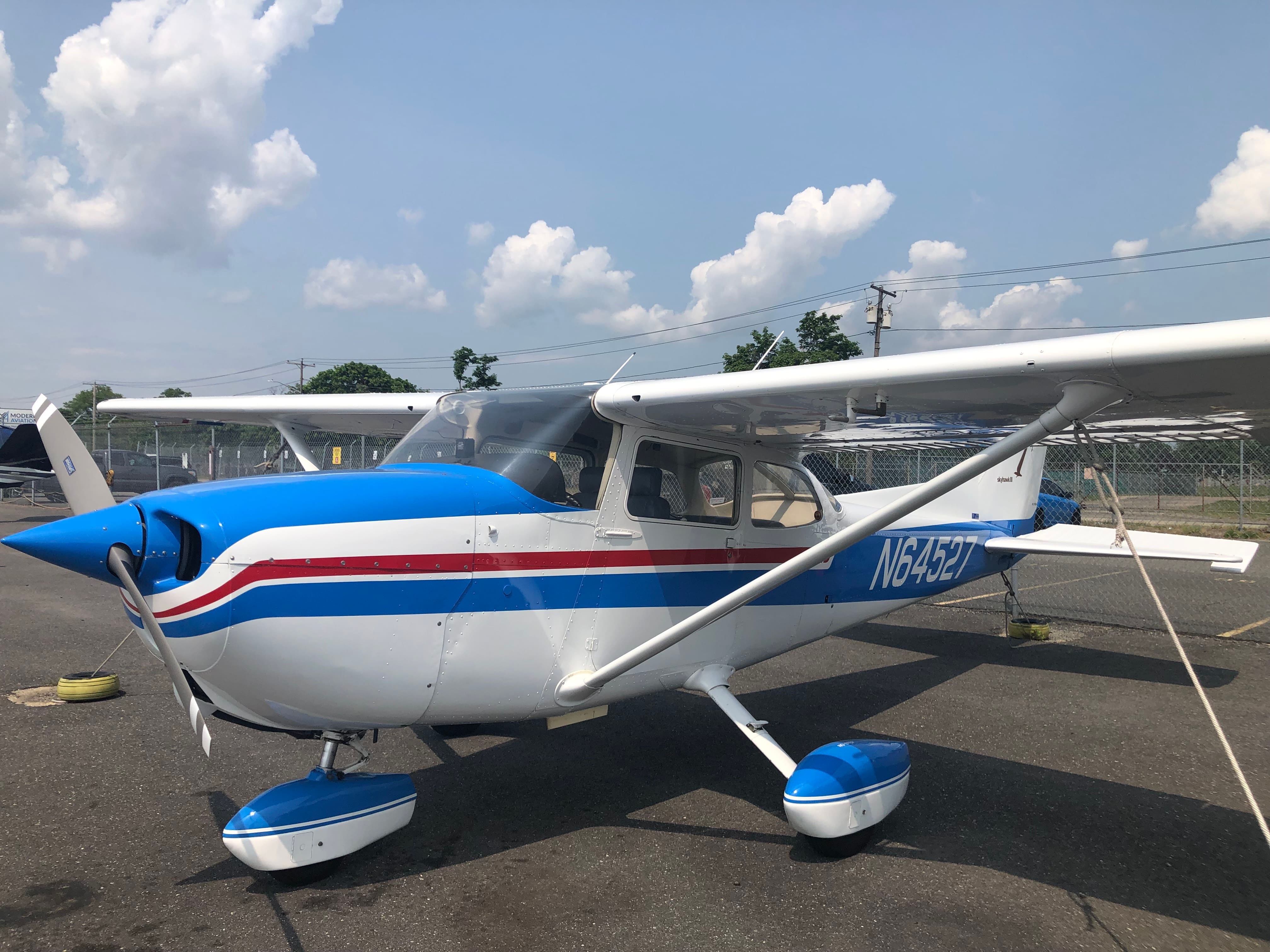 Cessna 172 on the ramp at Republic Airport